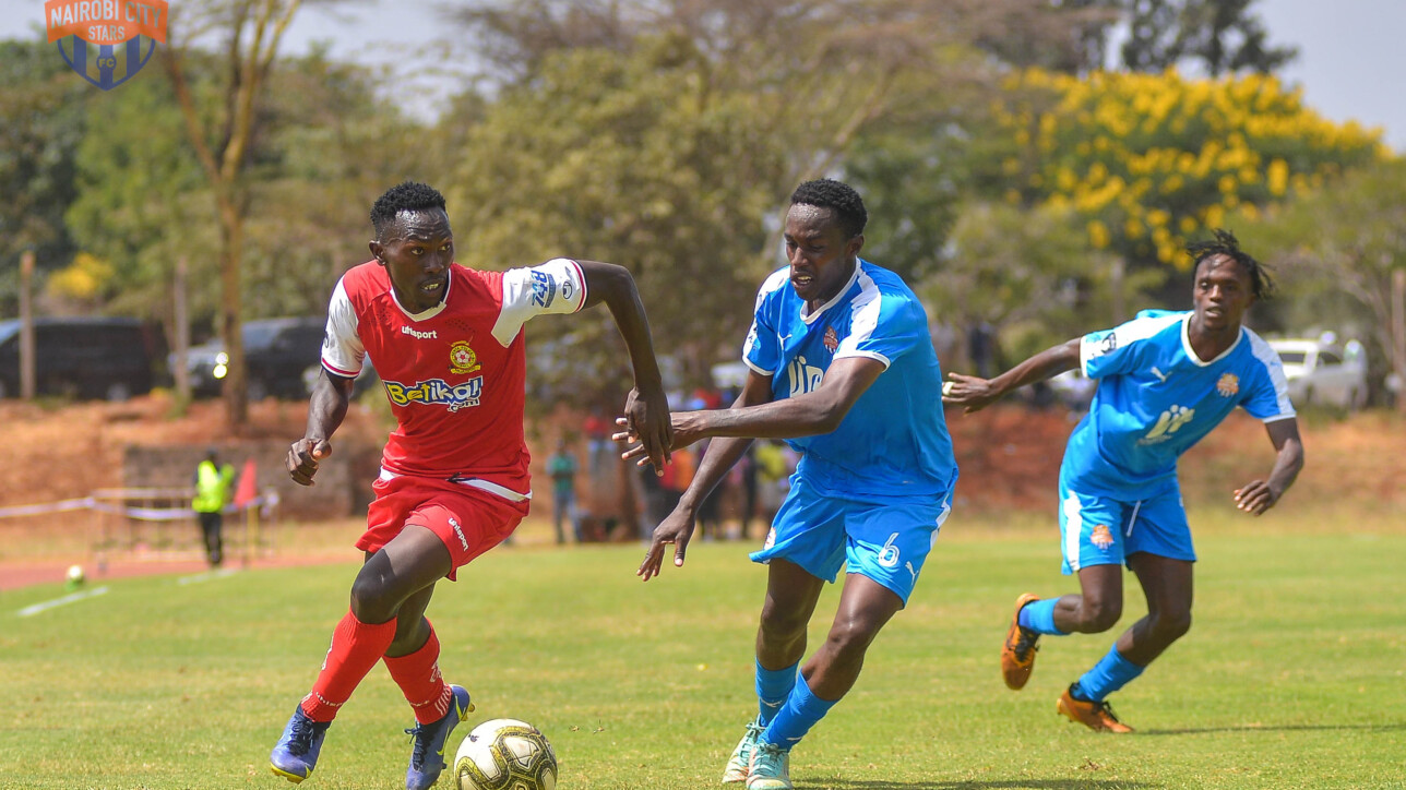 Ronney Kola up against Marvin Nabwire of Kenya Police during FKF Premier League match day 15 in KAsarani Annex on Wed 8 Feb 2023. Police won 2-1  